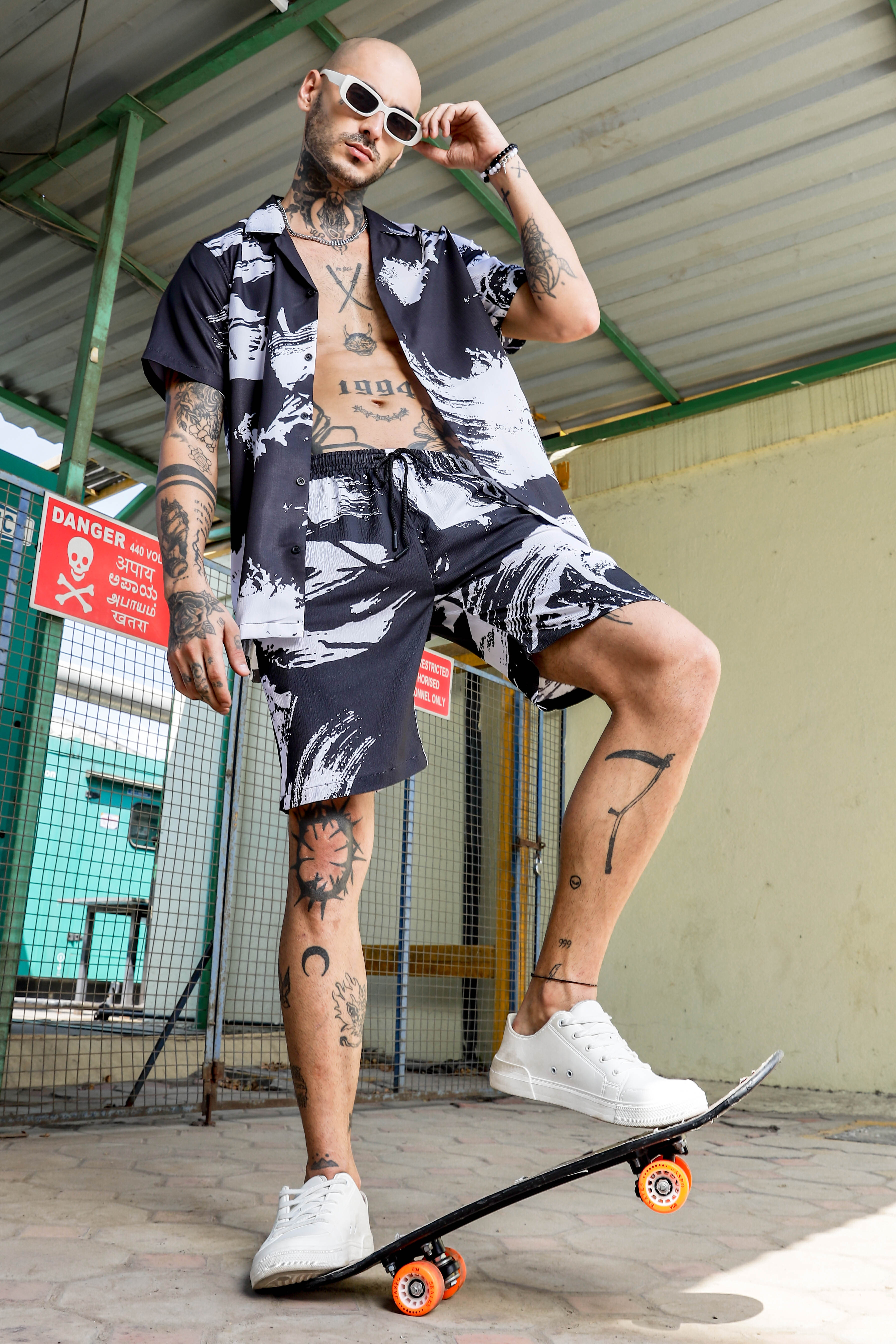 Black Abstract Print Textured Fabric Relaxed Fit Shorts